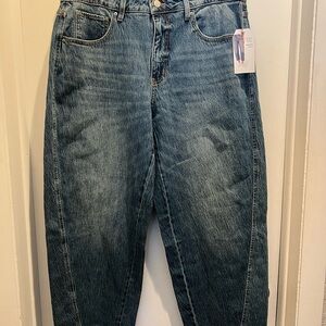 Time and Tru Women's High Rise Barrel Jean, 26.5" Inseam